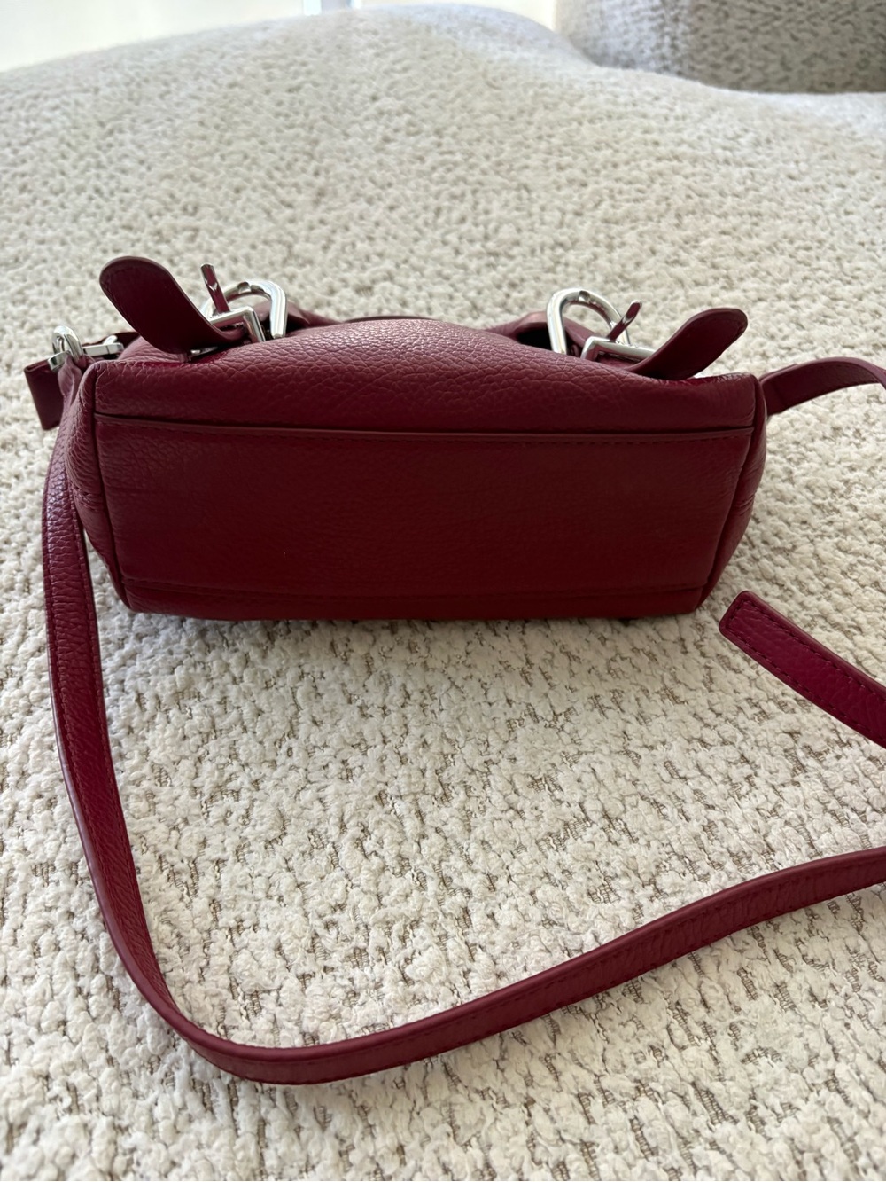 TOUS SMALL BURGUNDY-COLORED LEATHER BOWLING BAG - Picture 3 of 7